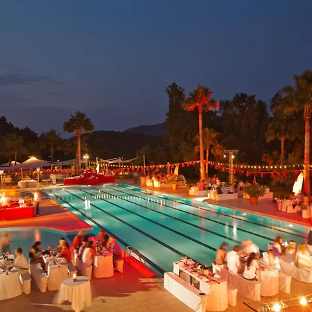 منتجع Robinson Sarigerme Park 4*